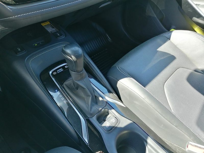 Toyota Corolla (2021) 1.8 Hybrid Executive,Head-up - fotka 11 z 33