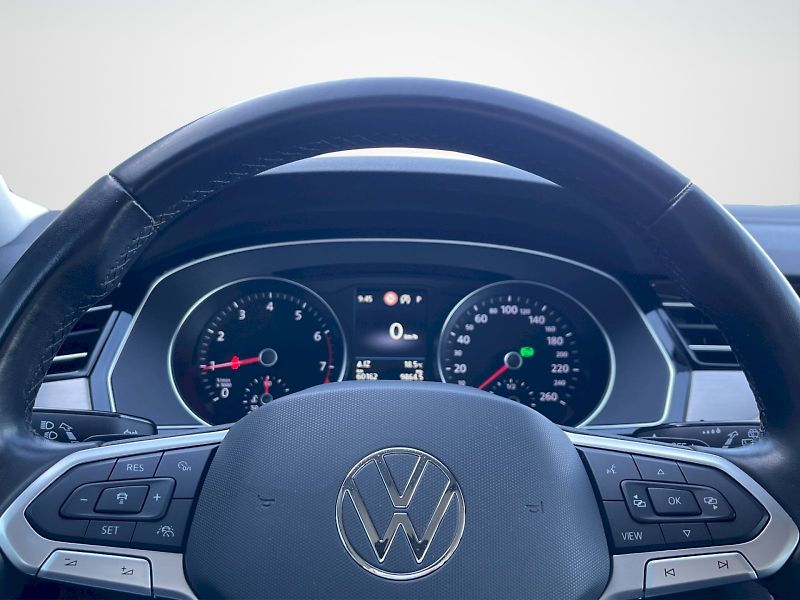 Volkswagen Passat (2021) 1.5 TSI 110 kW DSG Elegance Pl - fotka 9 z 31
