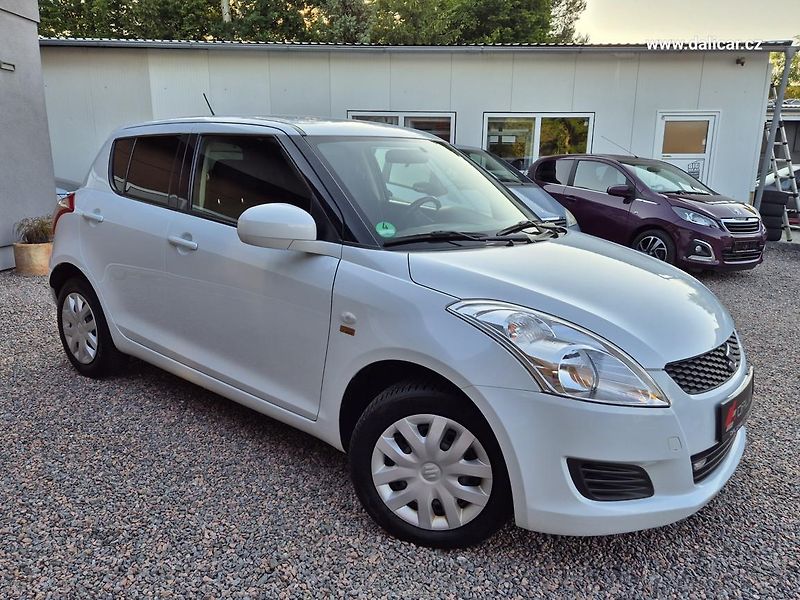 Suzuki Swift (2011) 1.2i 69KW 4x4 klima - fotka 5 z 52