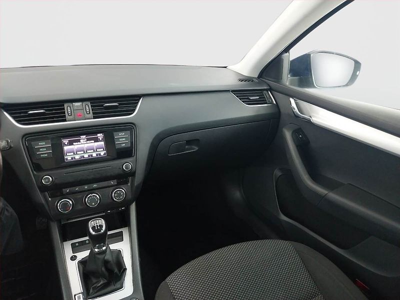 Škoda Octavia (2016) Ambition 1.6 TDI, Tempomat - fotka 8 z 15