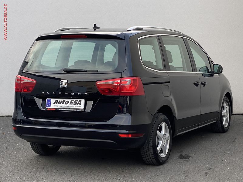 Seat Alhambra (2012) 2.0TDi, AC, výhřev sed. - fotka 4 z 16