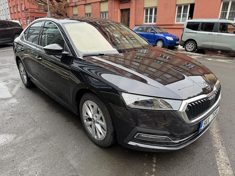 Škoda Octavia (2023) Style Plus 1.5TSI DSG - fotka 2 z 7
