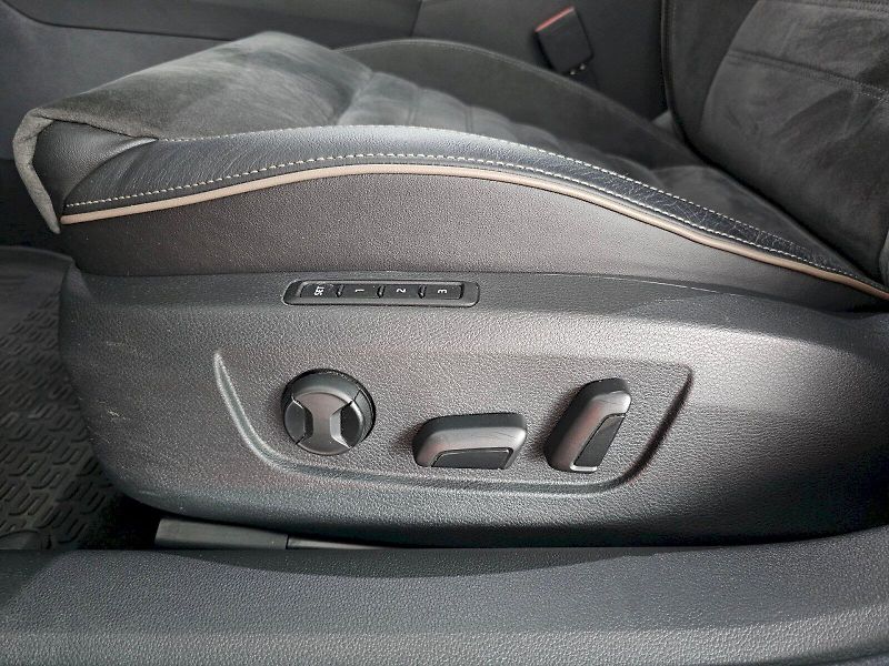 Škoda Superb (2023) 2.0TDi 147kW 4X4 SCOUT BUSINES - fotka 26 z 33