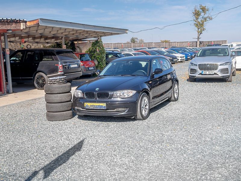 BMW Řada 1 (2010) 116i 90KW – 2x KOLA - fotka 1 z 43
