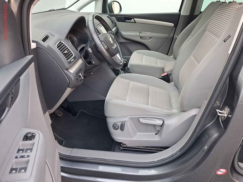 Seat Alhambra (2014) 2.0 TDi, Style, TZ, panor - fotka 9 z 19
