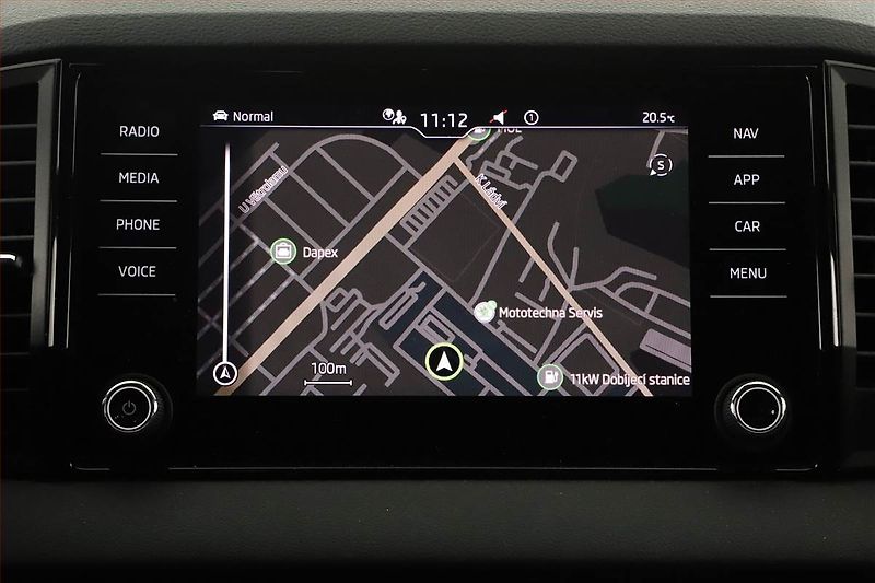 Škoda Karoq (2023) 2.0 TDI - fotka 16 z 21