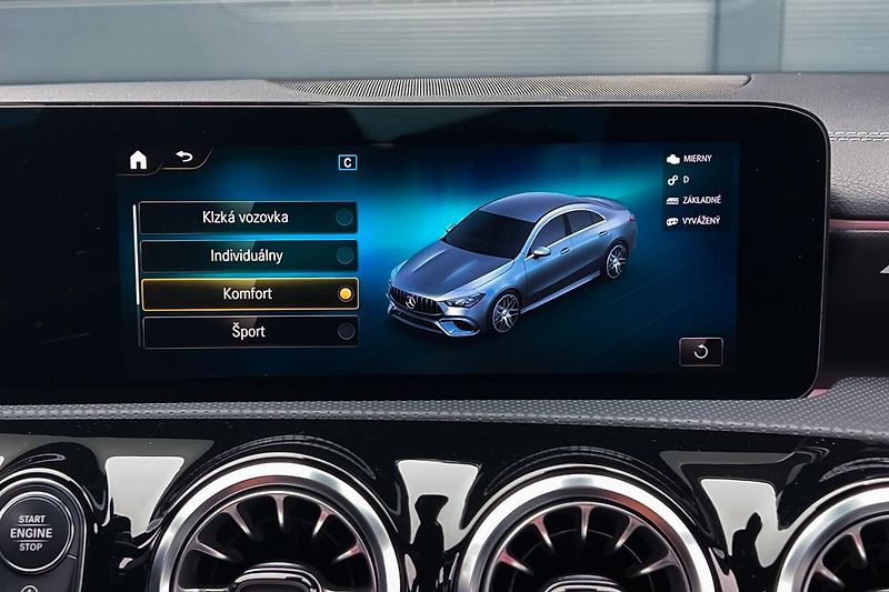 Mercedes-Benz CLA (2022) AMG CLA 45 s 4Matic+ - fotka 82 z 121