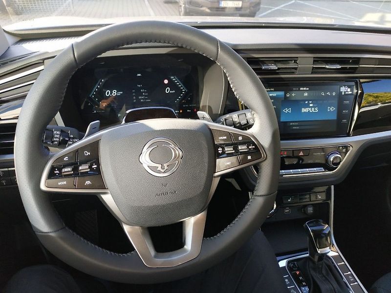 KGM Korando 1.5T, SMART,2WD, AT, SKLADEM - fotka 15 z 31