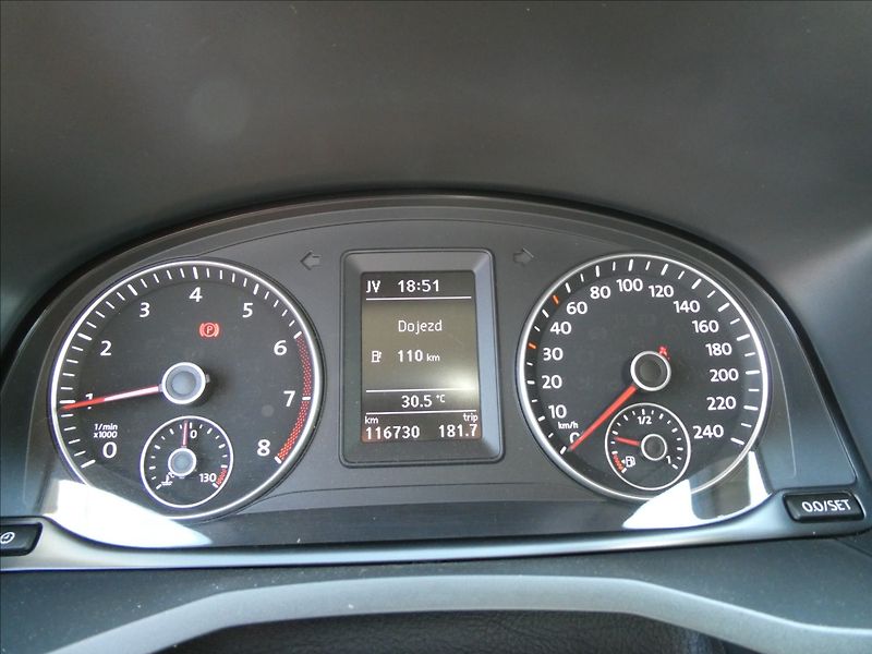 Volkswagen Caddy 1,4 TSi 92kW webasto, serviska - fotka 34 z 44