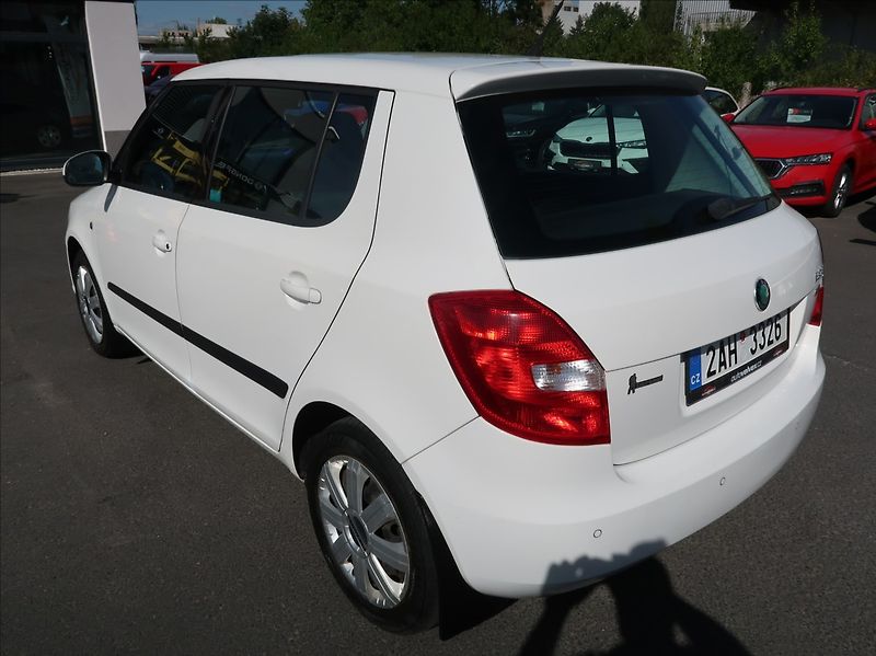 Škoda Fabia 1,2 i,NovéČR,Elegance,aut.klim - fotka 4 z 21