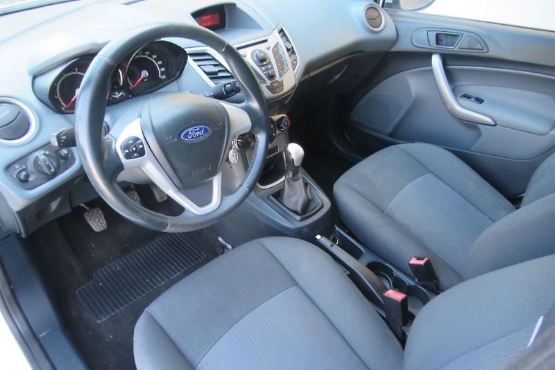 Ford Fiesta 1.2i  KLIMA  KOUPENO V CZ - fotka 9 z 19