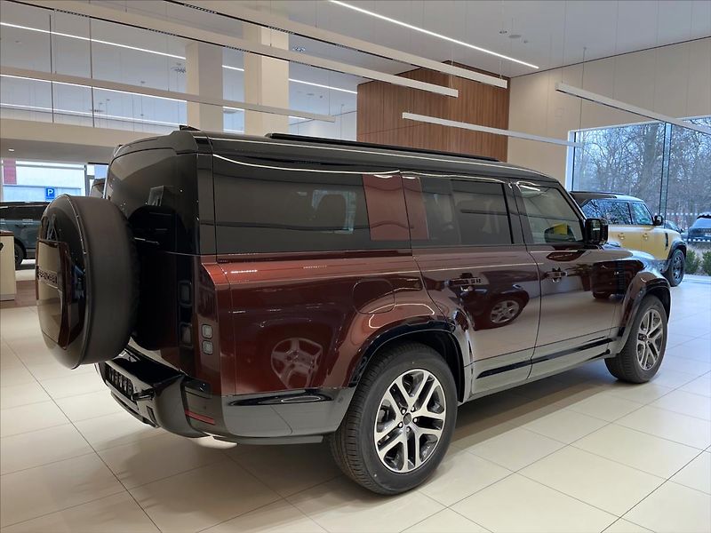 Land Rover Defender (2025) 3,0 130 X-Dynamic SE D350 AWD - fotka 4 z 19