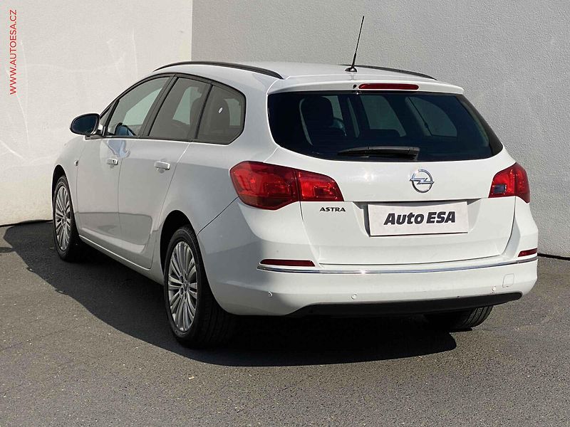 Opel Astra (2015) 1.4i, ČR, AC, tempo, +pneu - fotka 6 z 17