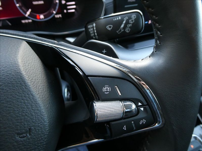 Škoda Octavia 2,0 TDI 110kW DSG Ambition,DPH - fotka 33 z 39