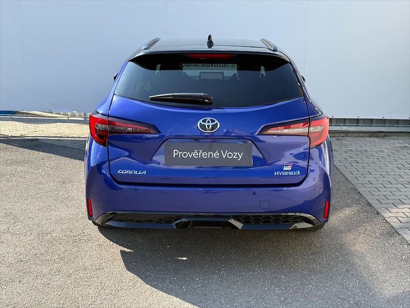 Toyota Corolla 1,8 GR sport, Hybrid - fotka 5 z 22