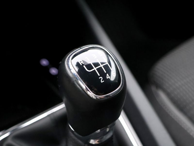 Škoda Octavia 2,0 TDI CZ Ambition 1.Maj DPH - fotka 28 z 38