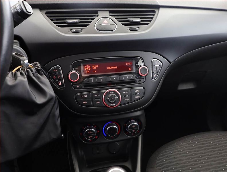 Opel Corsa (2016) 1.4 Turbo, Tempomat - fotka 10 z 16
