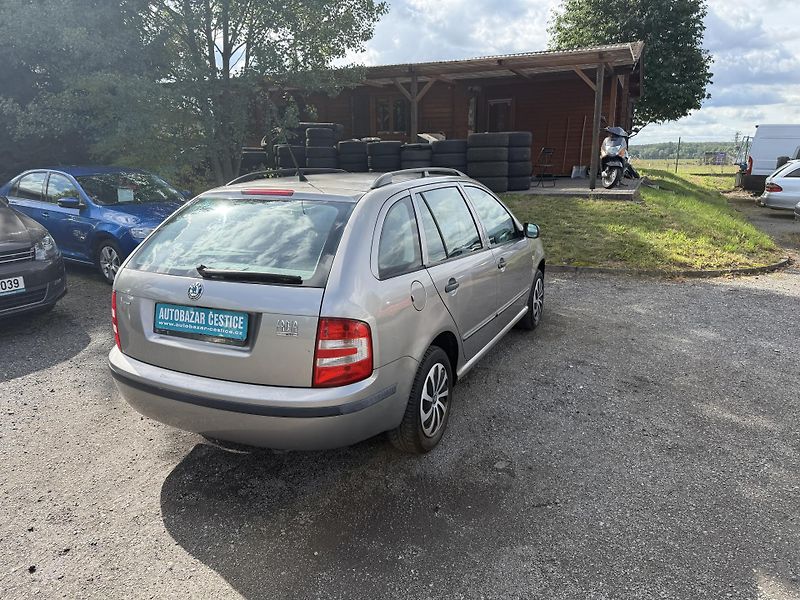 Škoda Fabia 1.2i - fotka 6 z 20