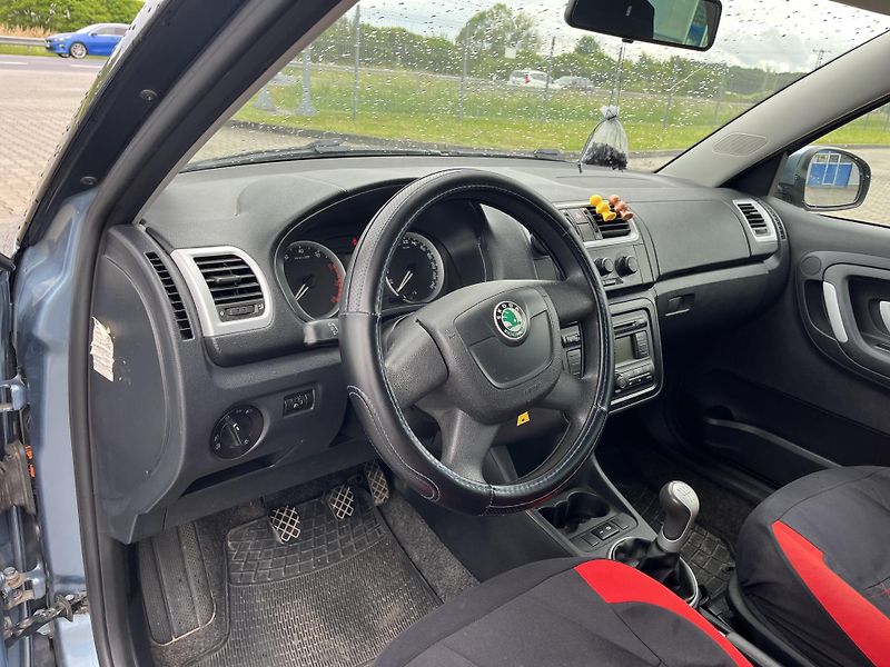 Škoda Fabia (2009) 1.2 HTP - fotka 11 z 11