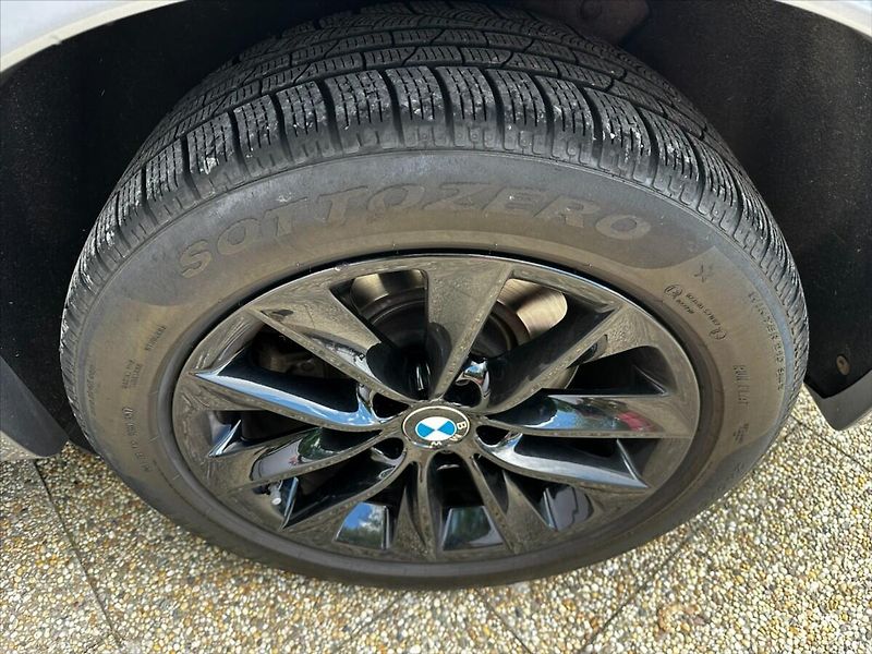 BMW X3 2,0 D 140kW-M PAKET-xDRIVE - fotka 36 z 39