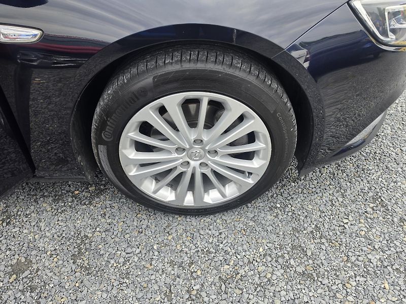 Opel Insignia 2.0 Turbo D full  - fotka 7 z 19