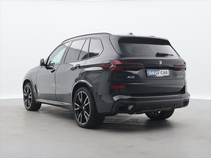 BMW X5 3,0 xDrive40d Mpacket - fotka 5 z 28
