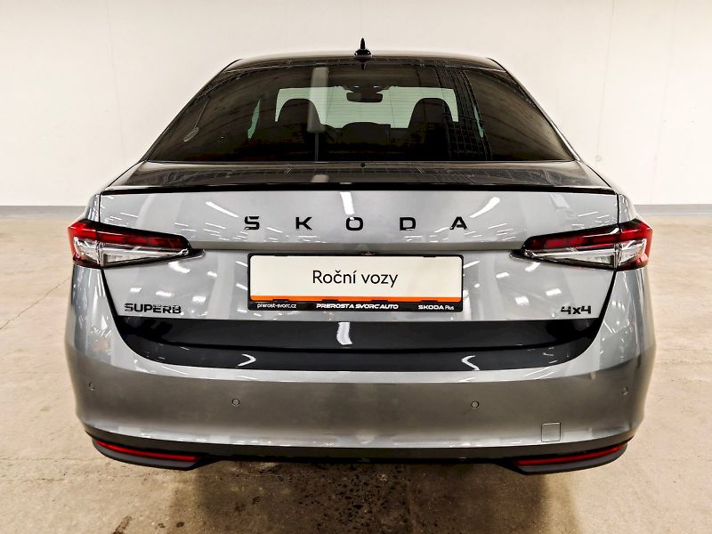 Škoda Superb (2026) 2.0 TSI 195 kW DSG 4x4 Sportli - fotka 27 z 31