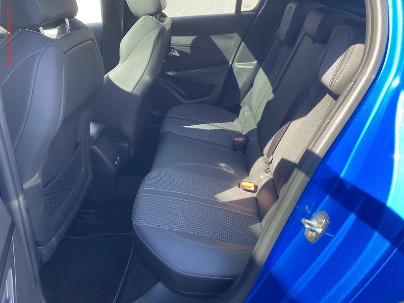 Peugeot 208 (2020) 1.2PT, GT Line, LED, navi - fotka 10 z 18