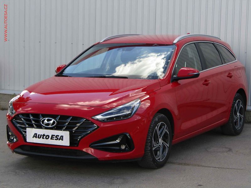 Hyundai i30 (2023) 1.0 T-GDi, ČR, Smart, LED - fotka 3 z 21