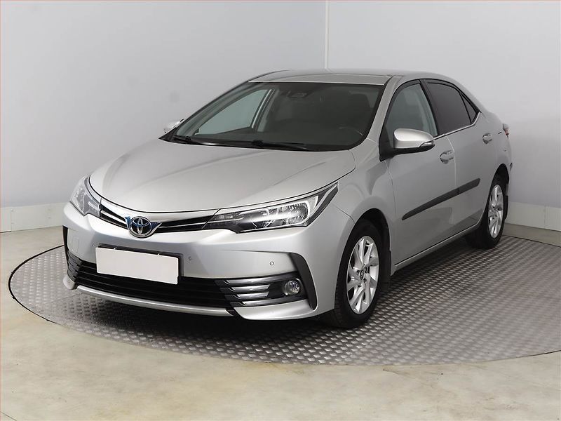 Toyota Corolla (2019) Active 1.6 Valvematic - fotka 2 z 16
