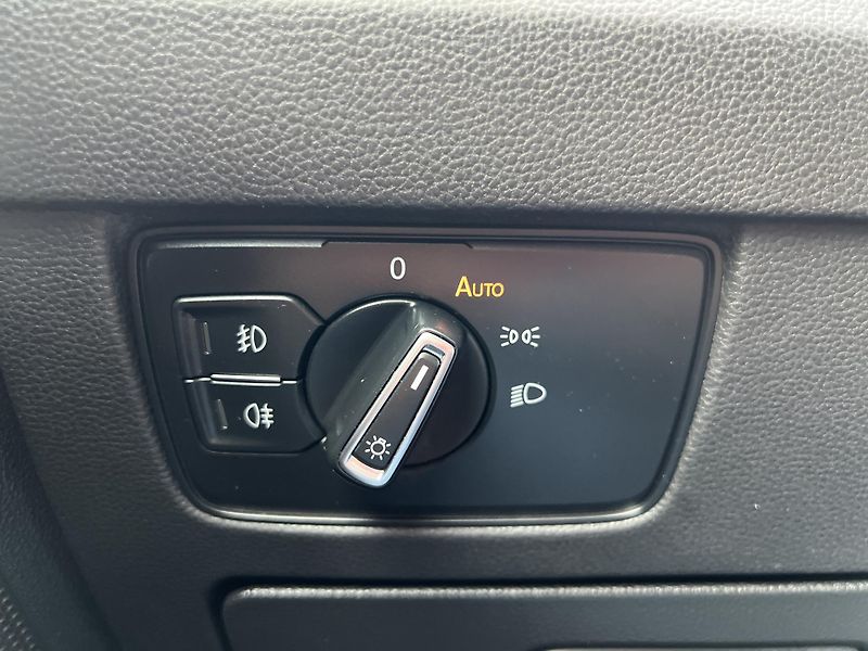 Volkswagen Passat 1.4TSi 110kw DSG NAVI KAMERA - fotka 12 z 45