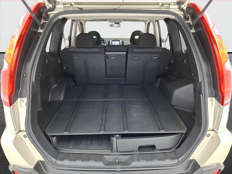 Nissan X-Trail (2008) 2.0 dCi, 4X4, nová STK, Tažné - fotka 14 z 15