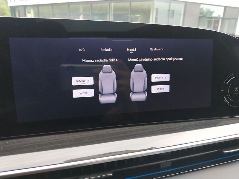 Omoda 9 Premium 1.5 PHEV AWD AT, SKLAD - fotka 22 z 31