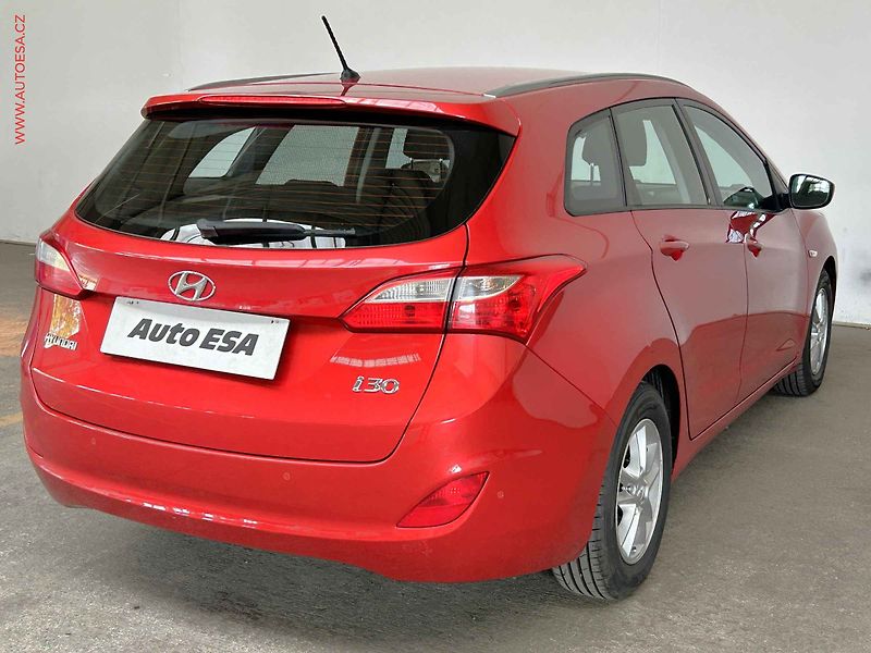 Hyundai i30 (2015) 1.6CVVT - fotka 4 z 14