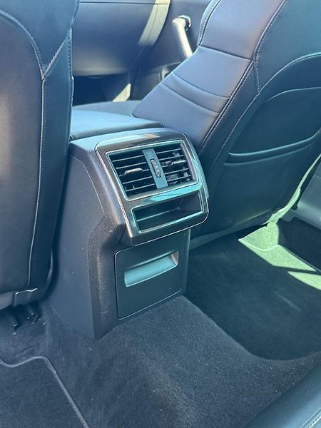 Škoda Superb (2023) 4x4 - fotka 11 z 21