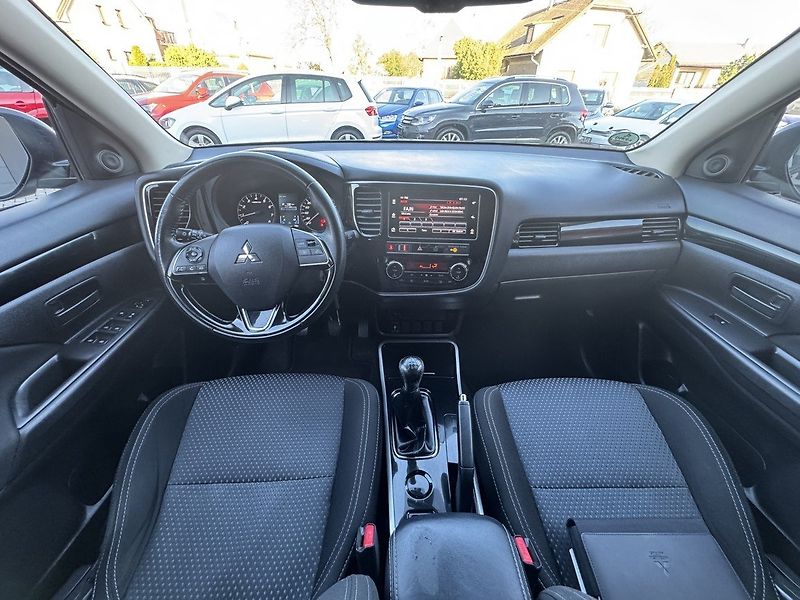 Mitsubishi Outlander (2019) 2.0i Mivec Digi Klima Kamera - fotka 6 z 48