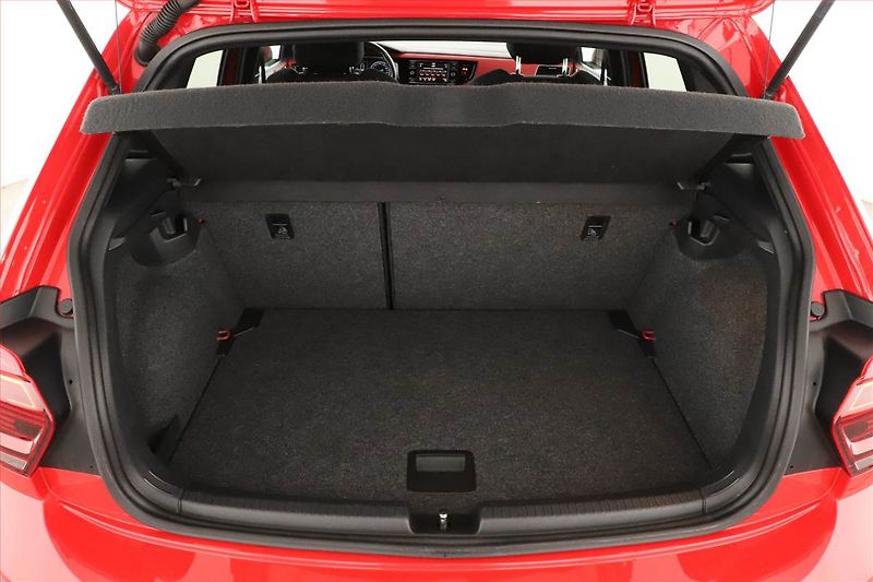 Volkswagen Polo (2020) 2.0 GTI, Automat, Tempomat - fotka 11 z 21