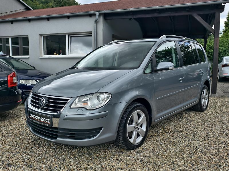 Volkswagen Touran 1.9 TDi 77kW TEMPOMAT, VÝHŘEVY - fotka 3 z 20