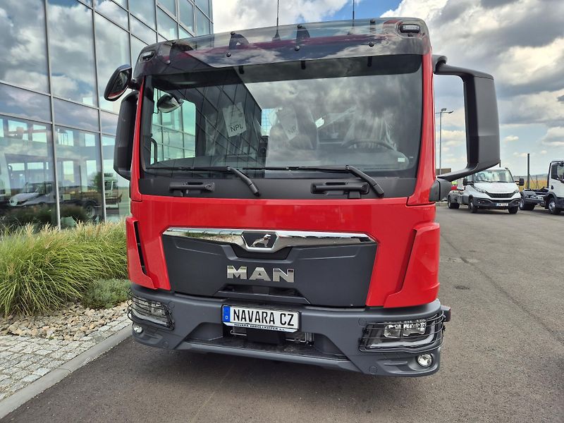 MAN TGL 12.220 HIAB + KONTEJNER  - fotka 21 z 22