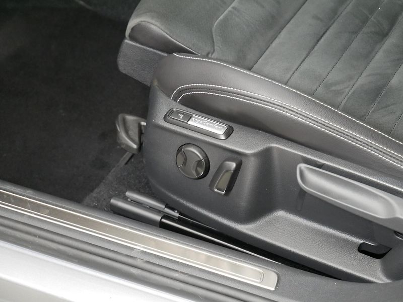 Volkswagen Passat - fotka 12 z 25
