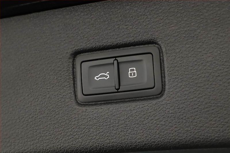 Audi Q7 (2019) S-Line 50 TDI - fotka 17 z 21