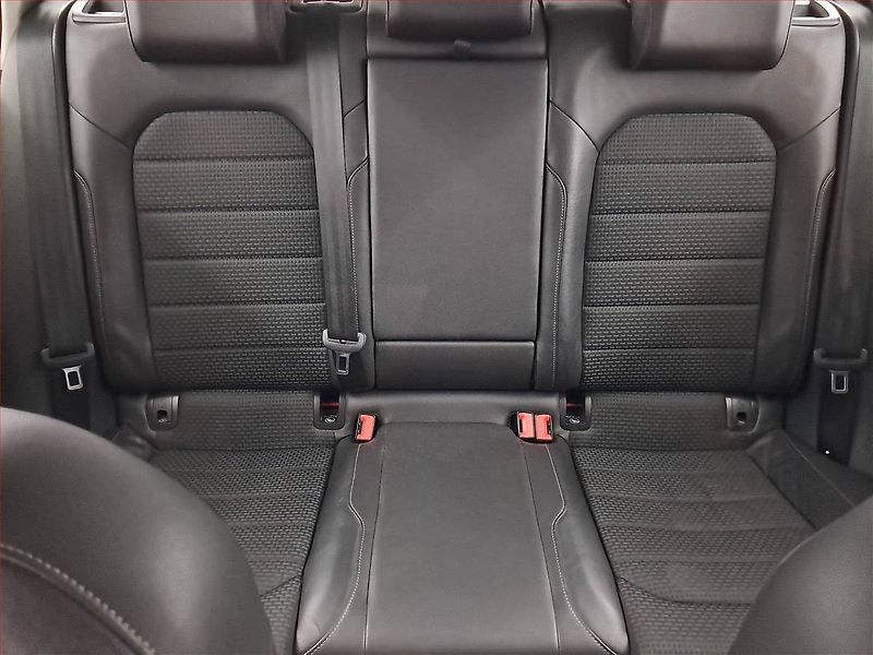 Volkswagen Golf (2015) 1.6 TDI, Serv.kniha, Tempomat - fotka 10 z 18