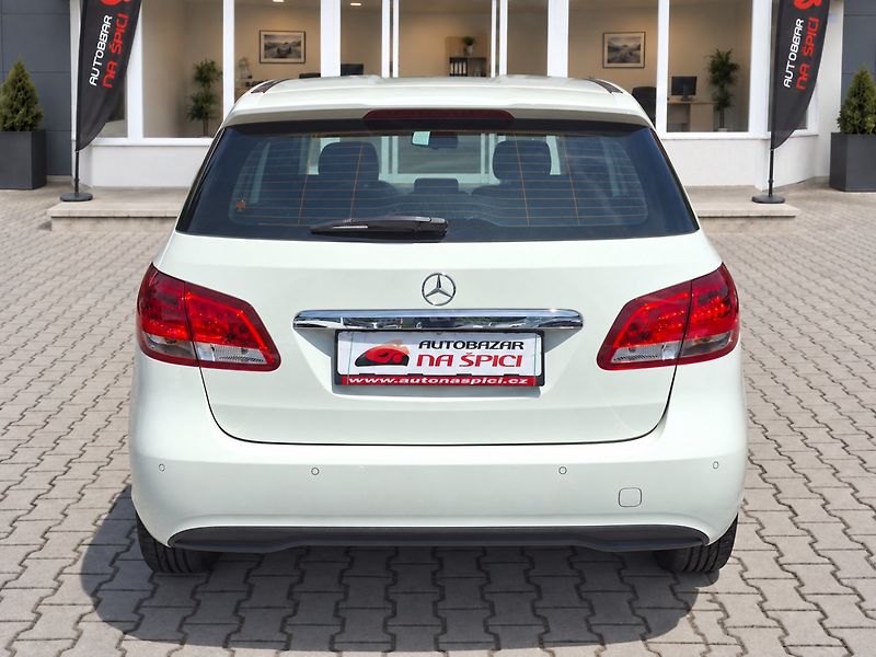 Mercedes-Benz Třídy B (2017) B 180D 80kW -S.KNIHA-SENZORY - fotka 7 z 45