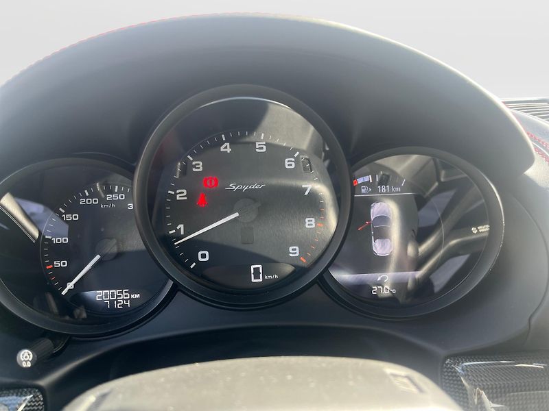 Porsche Cayman Spyder - fotka 17 z 25
