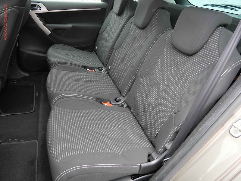 Citroën C4 Picasso (2011) 1.6HDi, 1.maj,ČR, Tendance - fotka 10 z 20