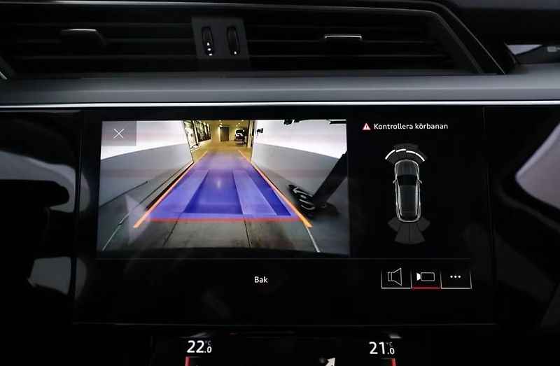 Audi Q8 e-tron 55 Quattro Kamera SoH 92% LED - fotka 27 z 27