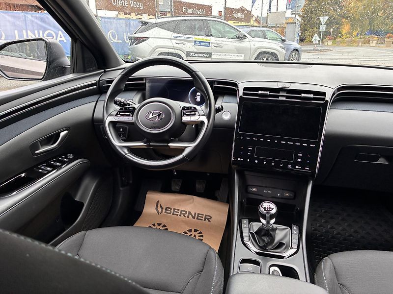 Hyundai Tucson 1.6T-GDi 132kW, REZERVACE - fotka 16 z 30