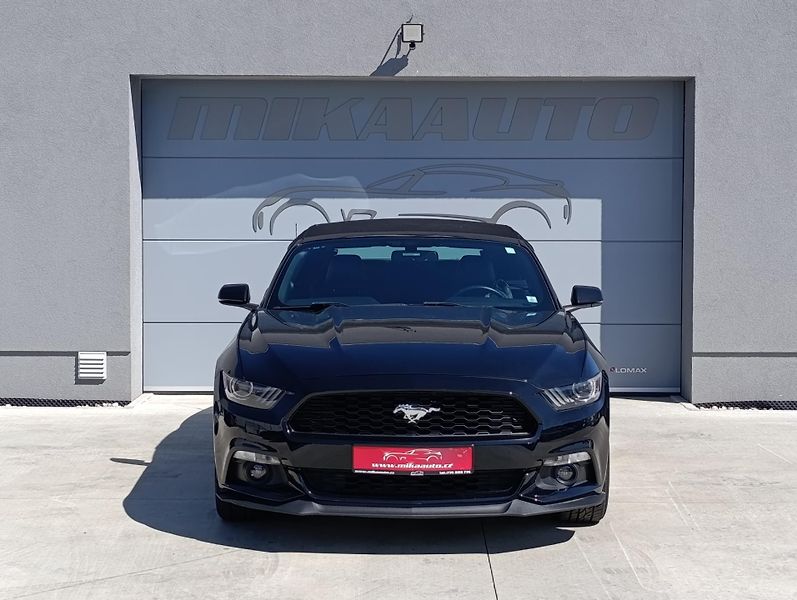 Ford Mustang 2.3 ECOBOOST CONVERTIBLE  - fotka 3 z 32