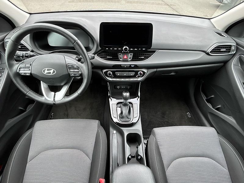 Hyundai i30 MHEV Smart - fotka 5 z 23