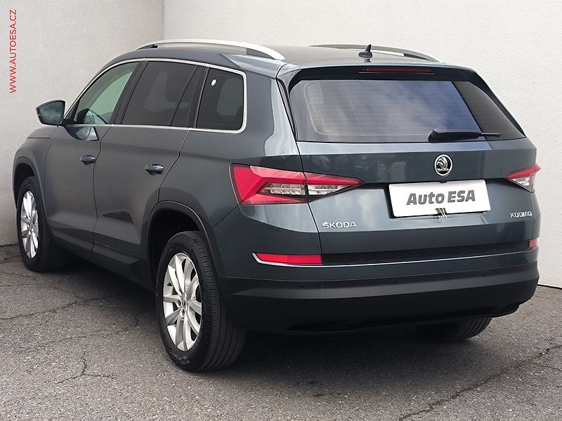 Škoda Kodiaq (2019) 2.0 TDi, Style, DSG, +kola - fotka 6 z 32